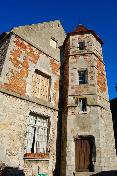 façade sud, vue partielle