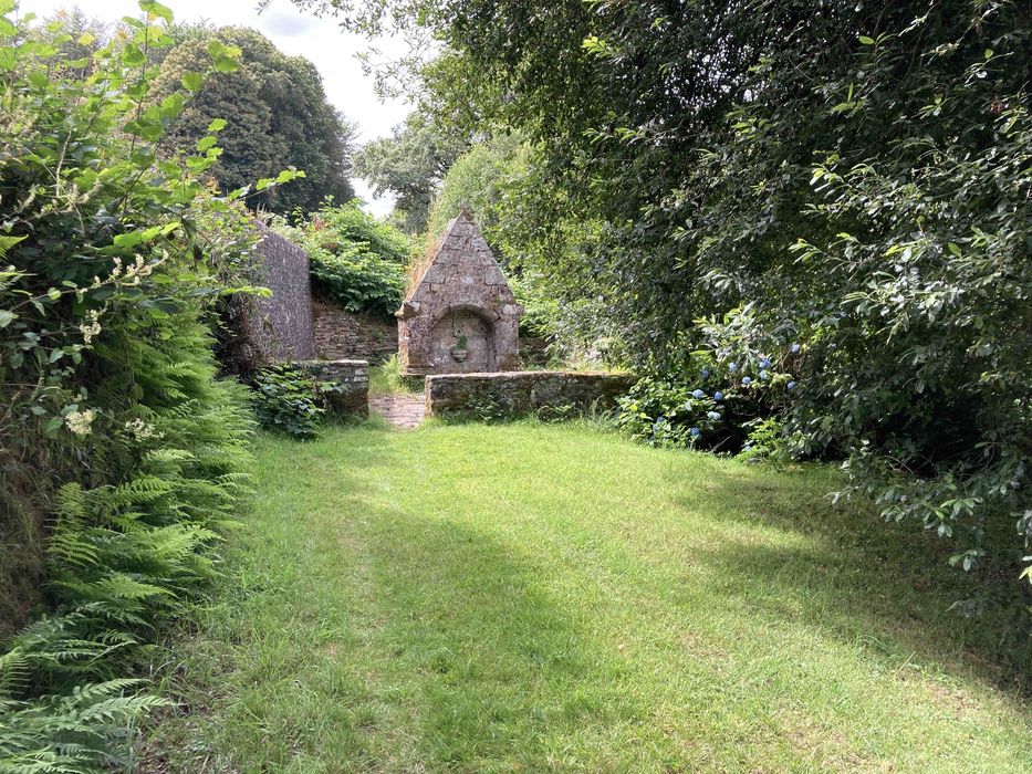 vue générale de la fontaine