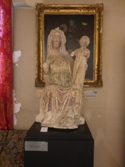 statue : Vierge à l’Enfant