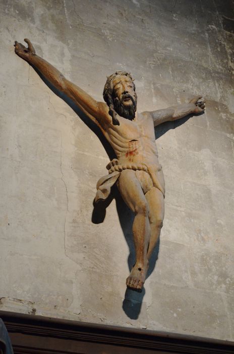 statue (poutre de gloire) : Christ en croix