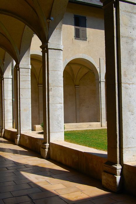 vue partielle du cloître