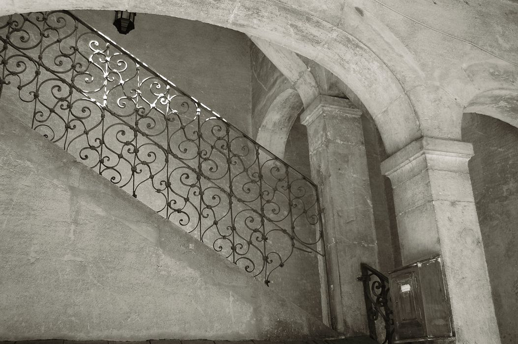 escalier monumental, détail de la rampe