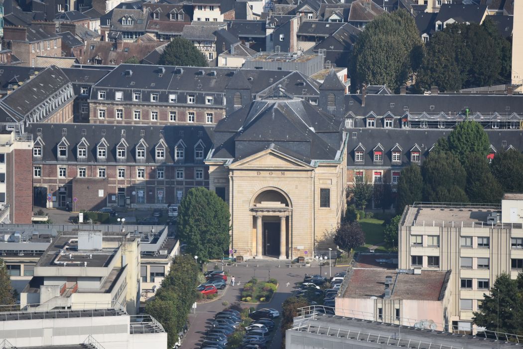 vue générale de la chapelle depuis le Mont Gargan-Saint-Paul