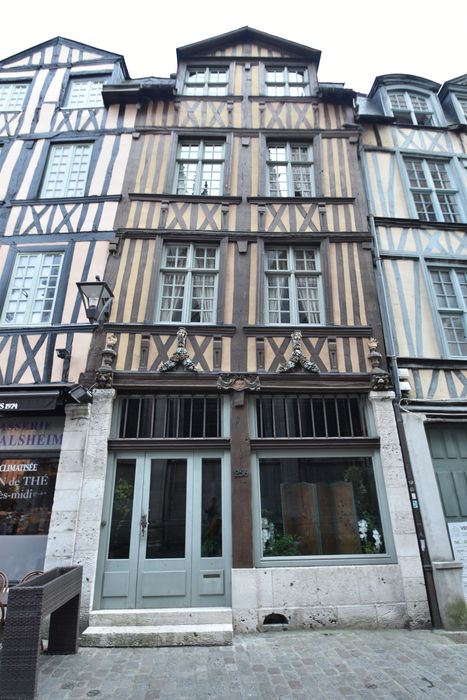 façade sur rue