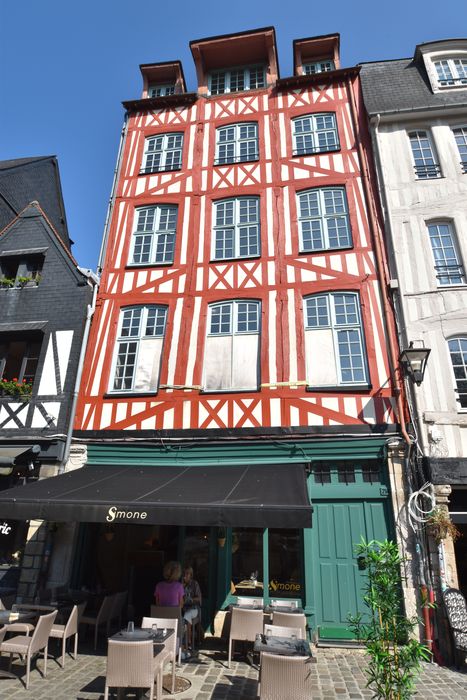 façade sur rue