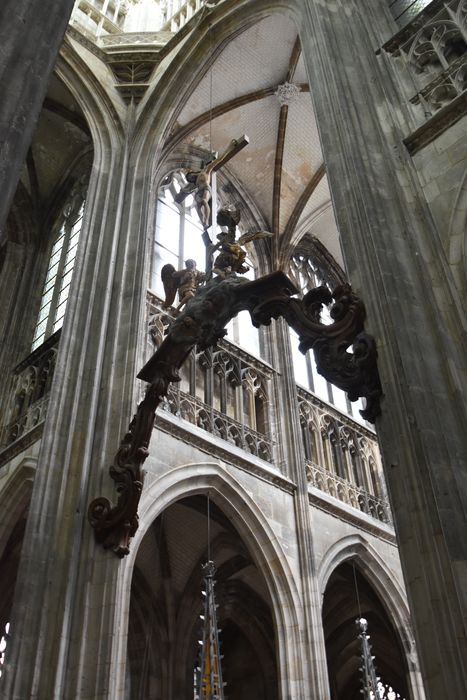 poutre de gloire, statue : Christ en croix