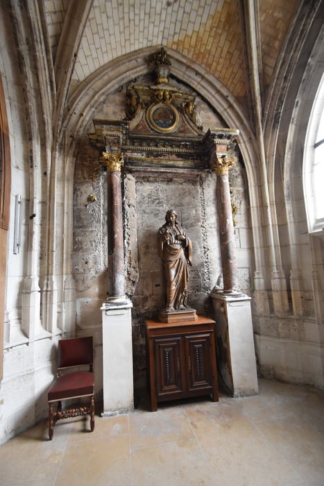 retable secondaire, statue : Christ du Sacré Coeur