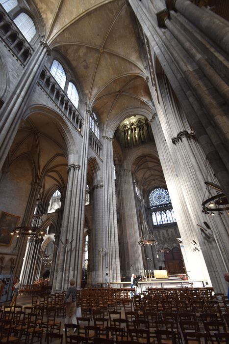 croisée du transept depuis le transept sud