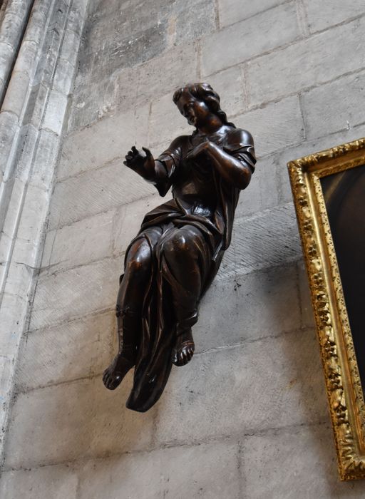 statue : Ange (élément de retable ?)