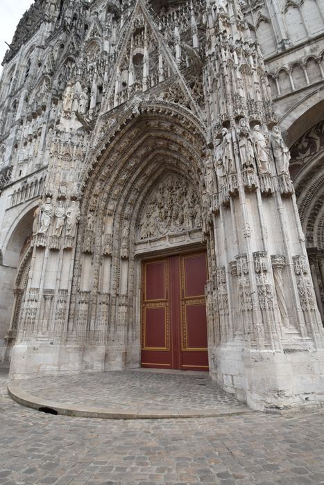 portail d’accès ouest