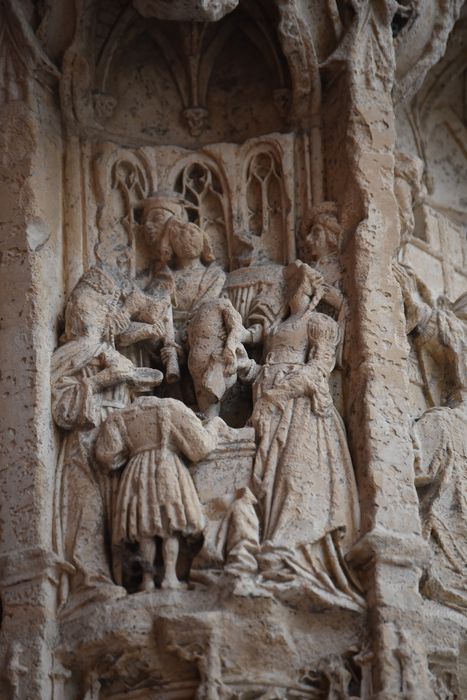 portail d’accès ouest, piedroit, détail