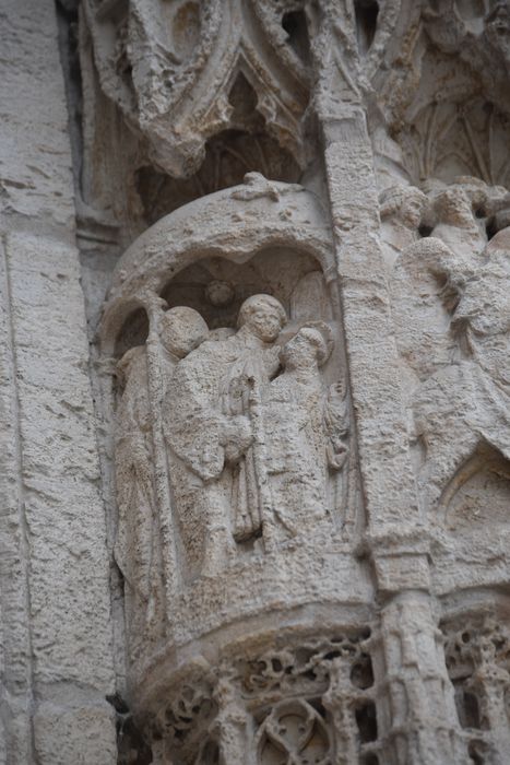 portail d’accès ouest, piedroit, détail