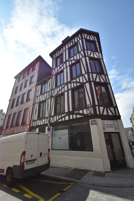 façade du n°57 sur la rue Camille Saint-Saëns