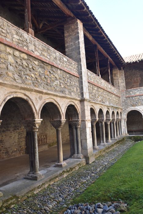 cloître, galerie sud
