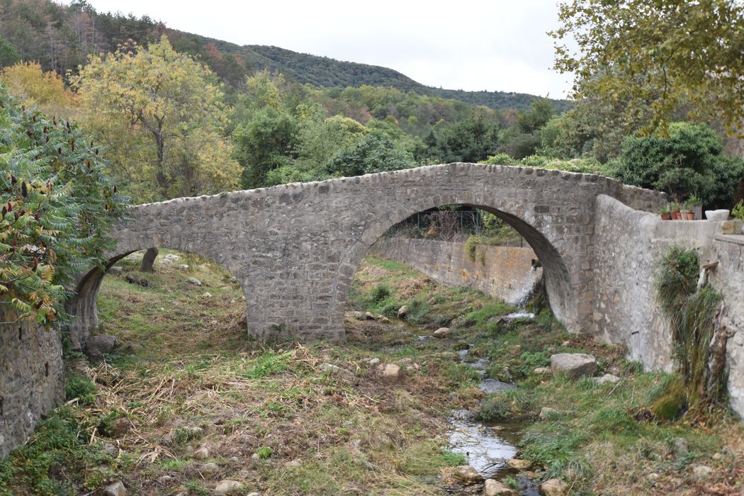 vue générale du pont depuis l’aval