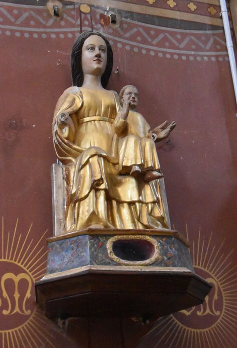 statue : Vierge à l’Enfant assise