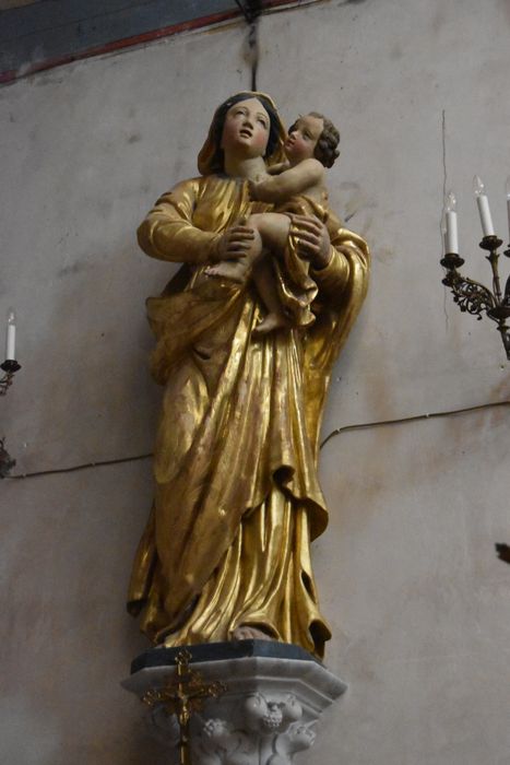 statue : Vierge à l’Enfant