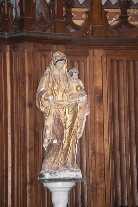 statue : Vierge à l’Enfant