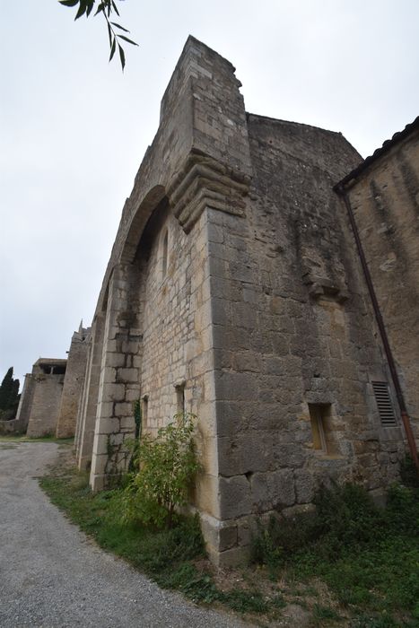 aile du dortoir des moines, angle des façades nord et est