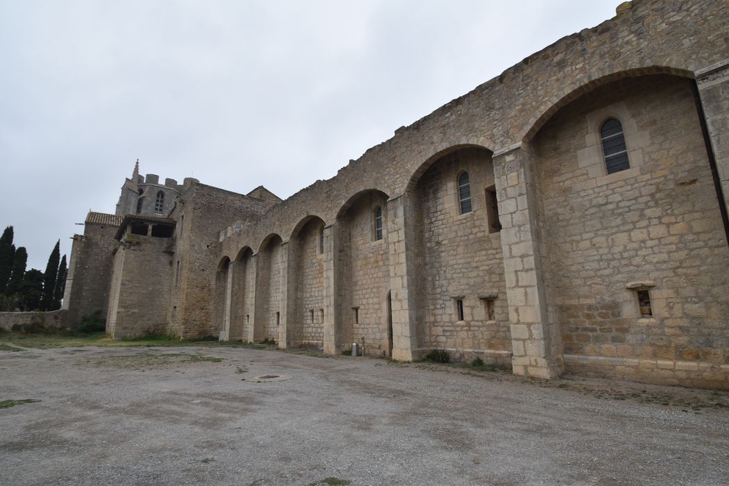 aile du dortoir des moines, façade est