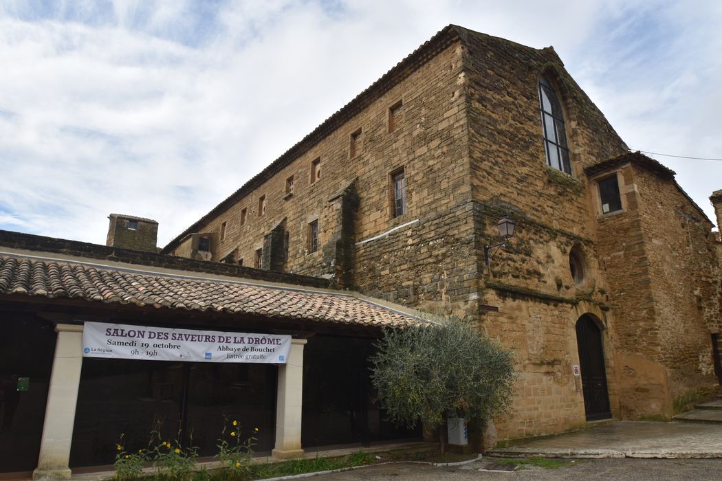 façades sud et est, vue partielle