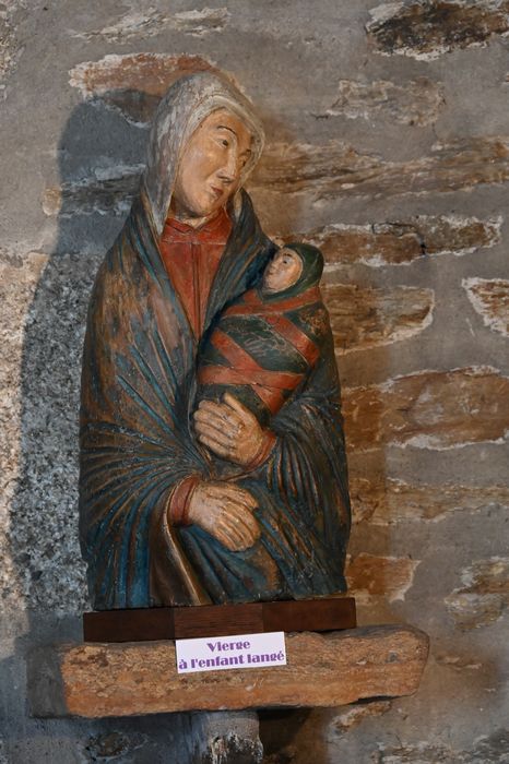 statue : Vierge à l'enfant