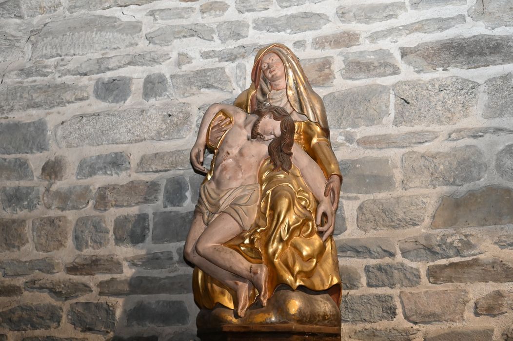 Groupe sculpté : Vierge de Pitié