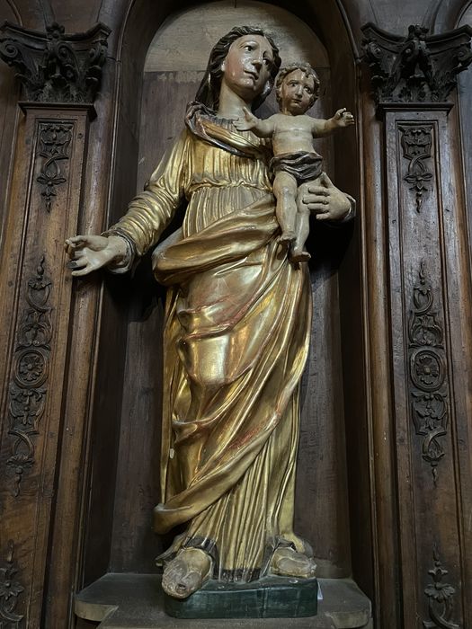 statue : Vierge à l’Enfant