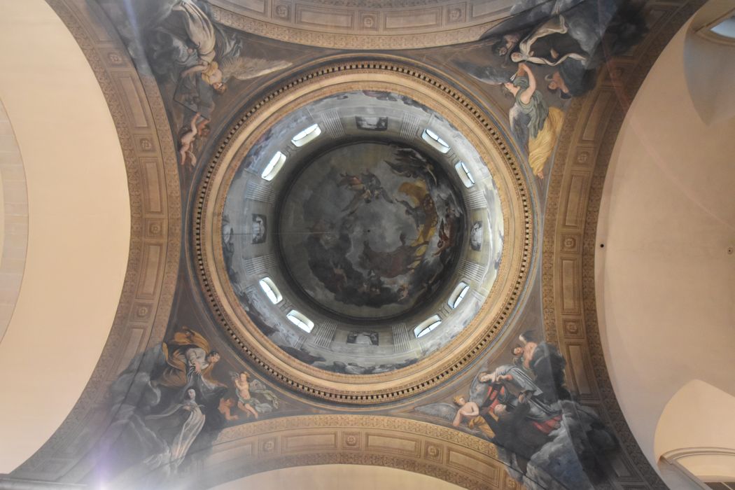 coupole de la croisée du transept : Élie enlevé au ciel dans un char de feu