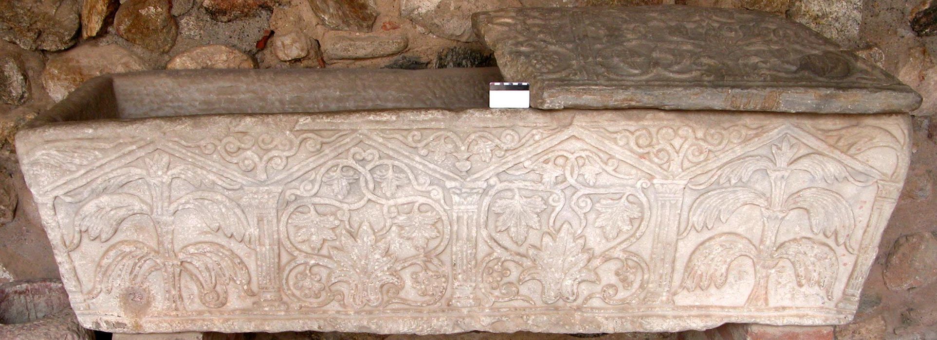 sarcophage de type aquitain n°1