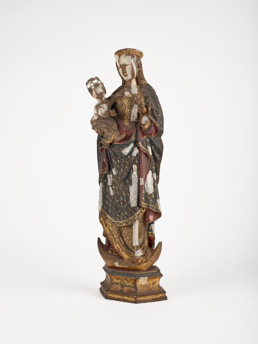 statue : Vierge à l'Enfant