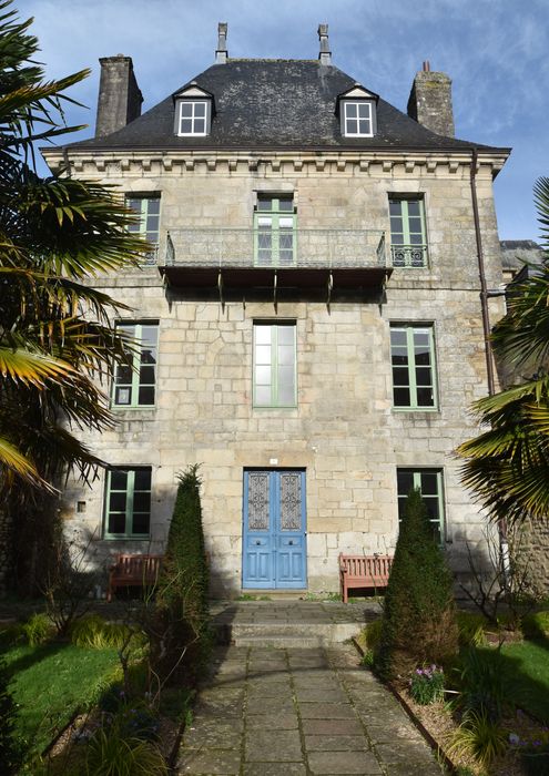 façade sur jardin