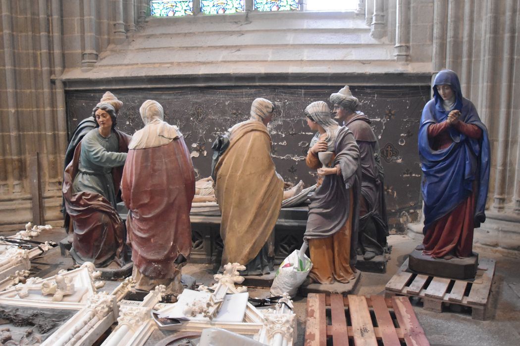 groupe sculpté : Mise au tombeau