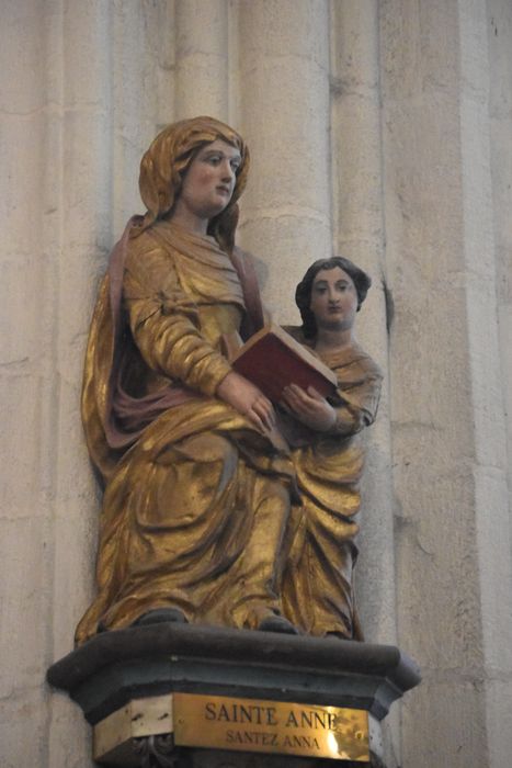 groupe sculpté : Éducation de la Vierge