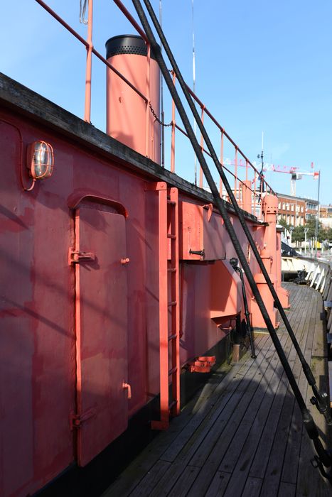 bateau de signalisation : bateau-feu dit le Sandettié, ex Dyck