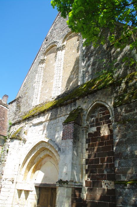 église abbatiale, façade ouest, vue partielle