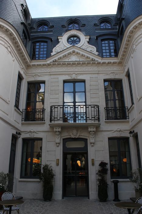 façade sur la cour d’honneur