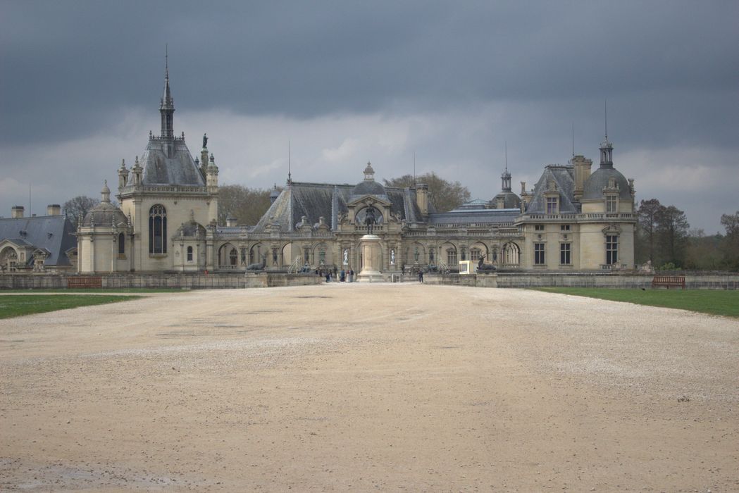 vue générale du château depuis l’Est