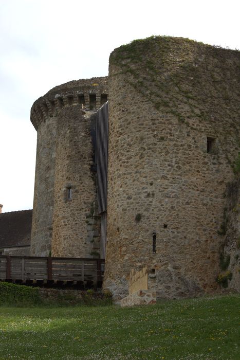 châtelet d’entrée, élévation ouest
