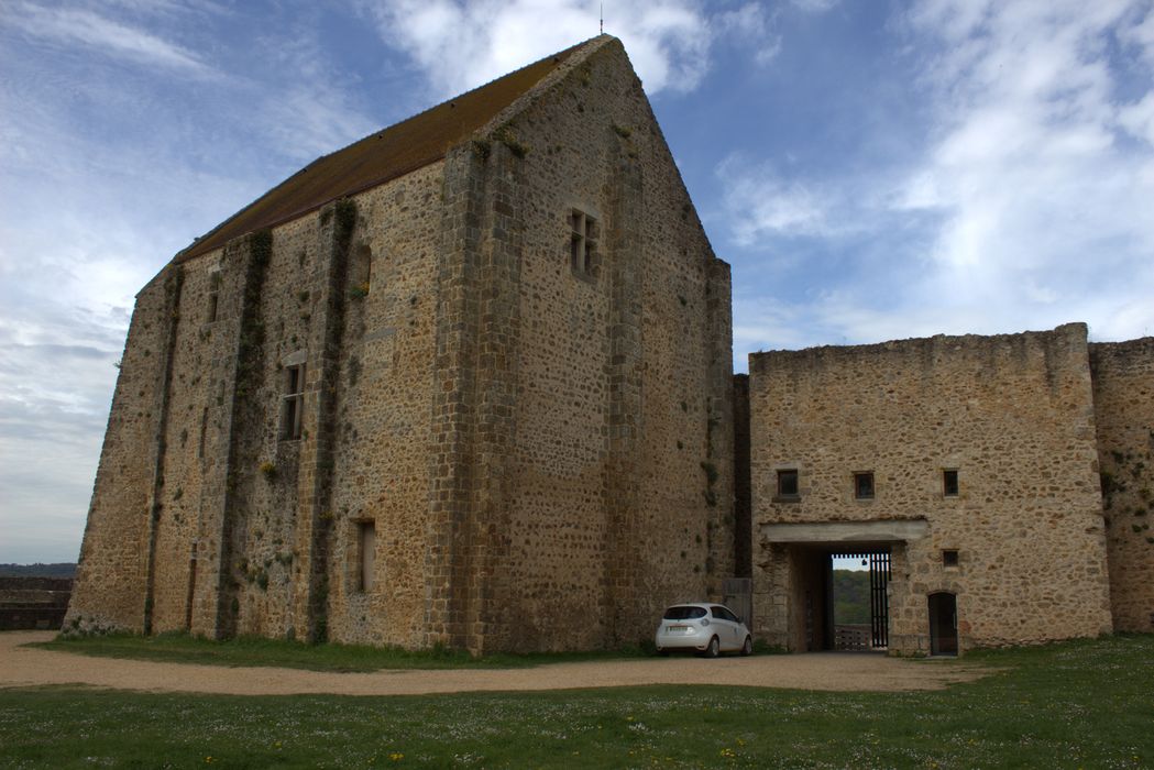 donjon, élévation nord et est