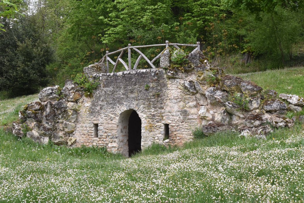 grotte belvédère de la ferme suisse