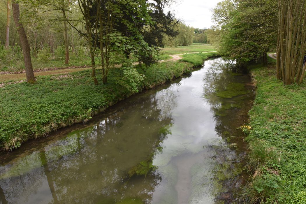 rivière de la Juine à proximité du potager