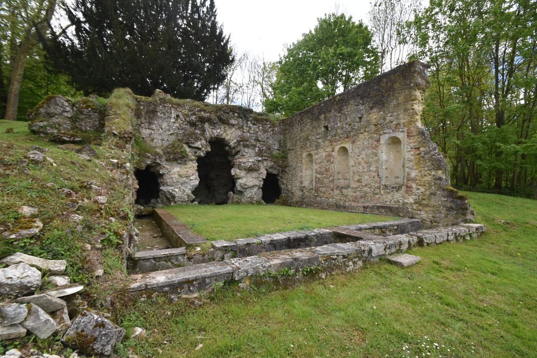 ruines de la laiterie