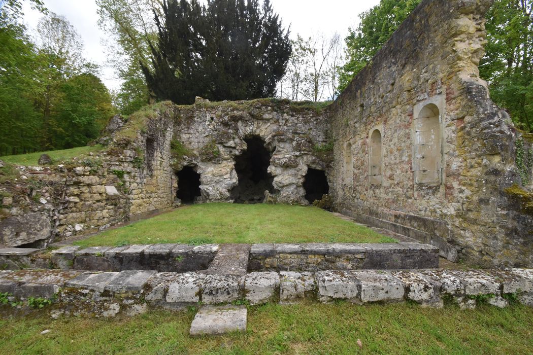 ruines de la laiterie