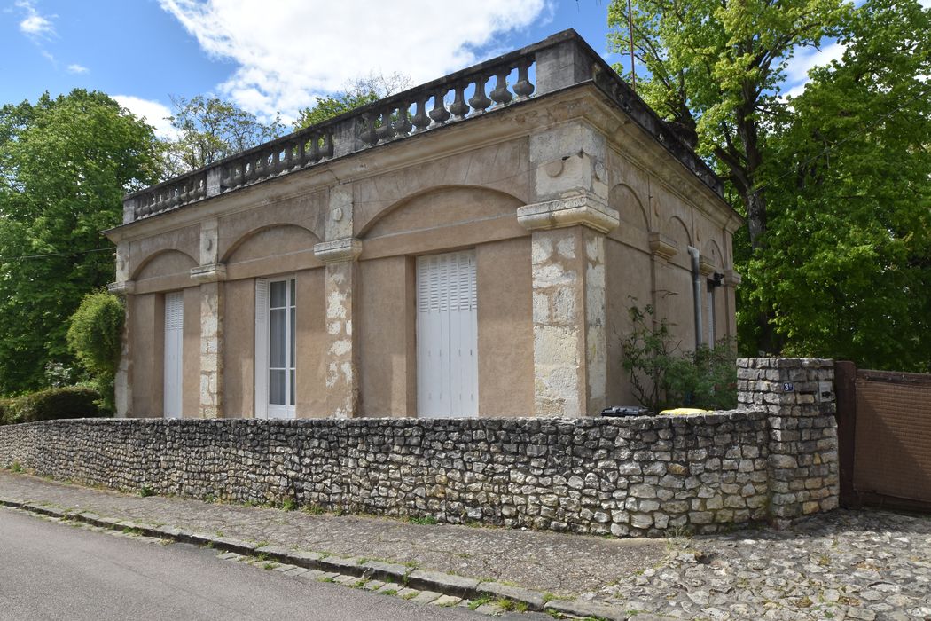 bâtiment dit « remise », façades sud-est nord-est