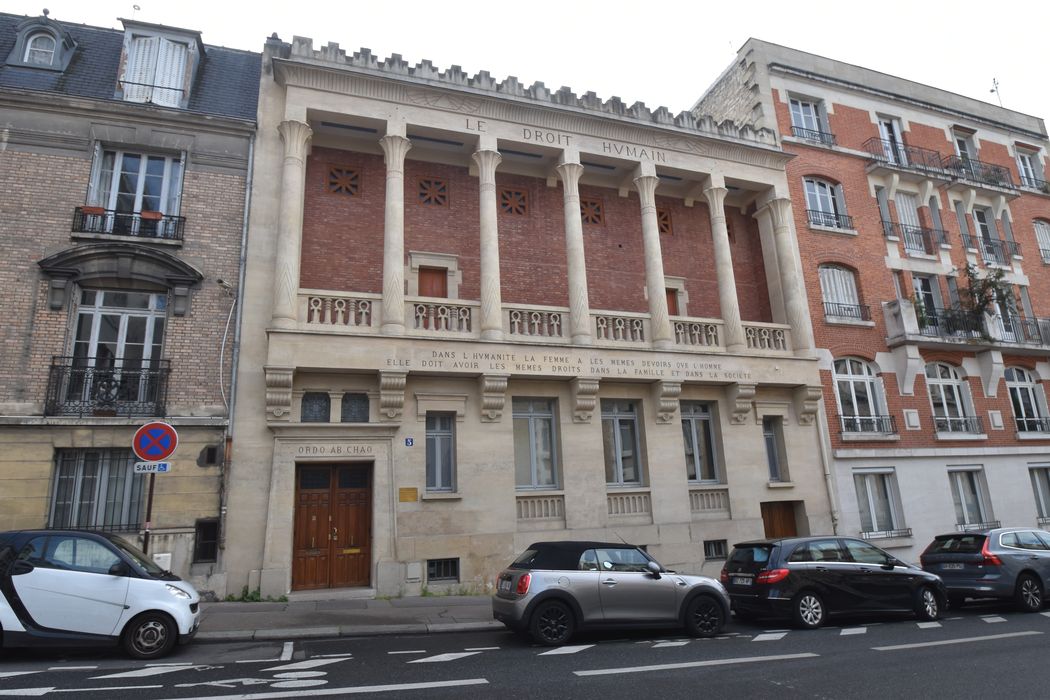 façade sur rue