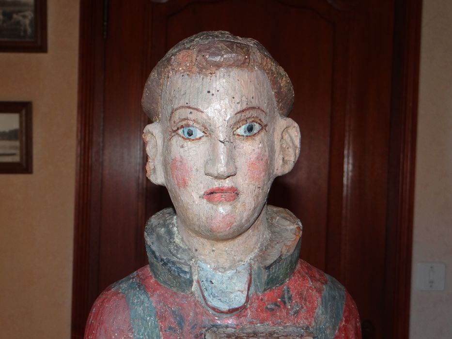 statue : Saint Benoît ou saint Étienne, détail