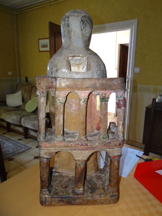 statue : Vierge en majesté (Vierge à l’Enfant), revers