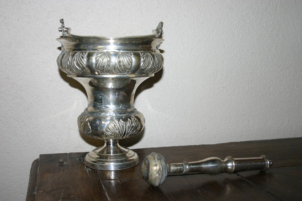 seau à aspersion, goupillon