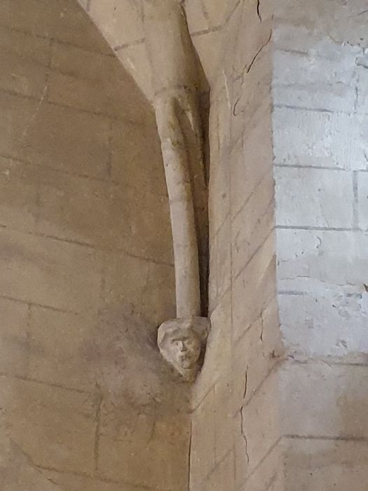 voûte sous la tour du clocher, détail d’un culot